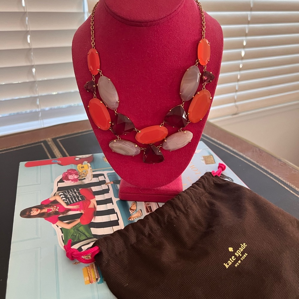 Kate spade, beautiful statement necklace with adjustable strap & original duster